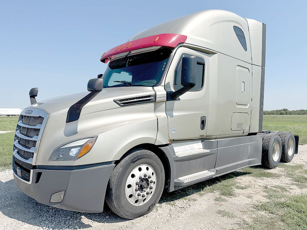 Live Equipment Auctions for Trucks Trailers and Heavy Machinery
